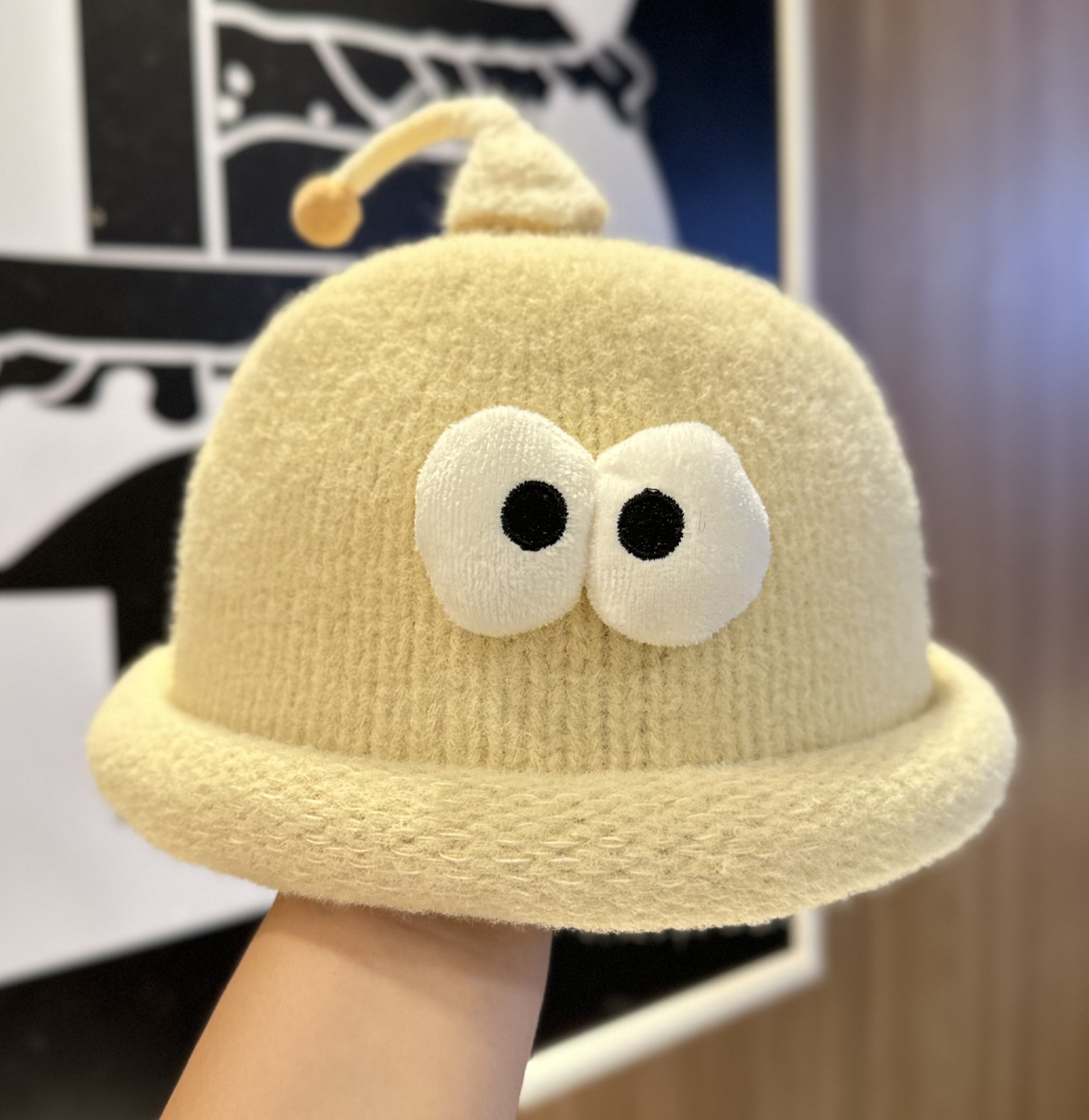 Playful Big-Eyed Garlic Knitte - Beanie Cuffed Knit avaliação e preço